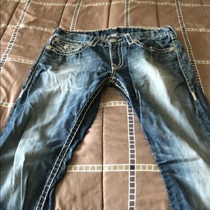 Men’s true religion size 33 straight leg